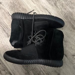 Yeezy Boost 750 Black